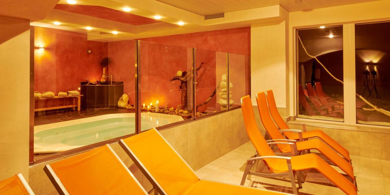 Apartments Castle Goms Ngoại thất bức ảnh